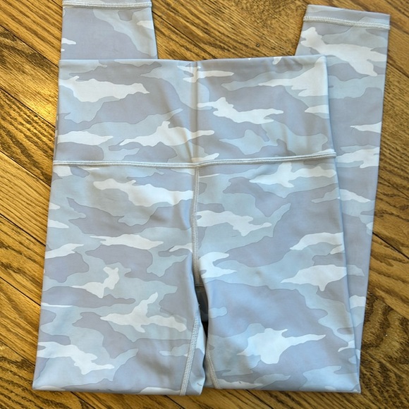 Athleta Pants - Athleta Elation 7/8 Tights